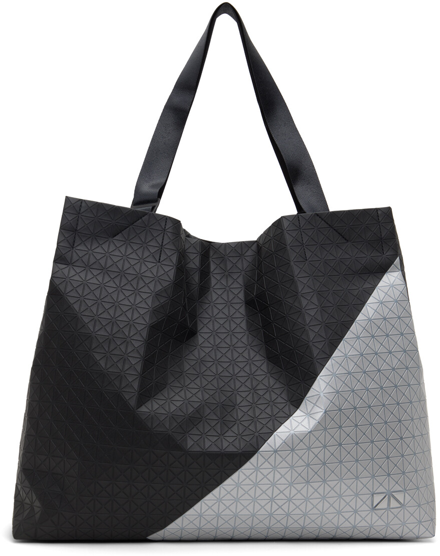 

Черно-серая сумка-тоут-тележка Bao Bao Issey Miyake
