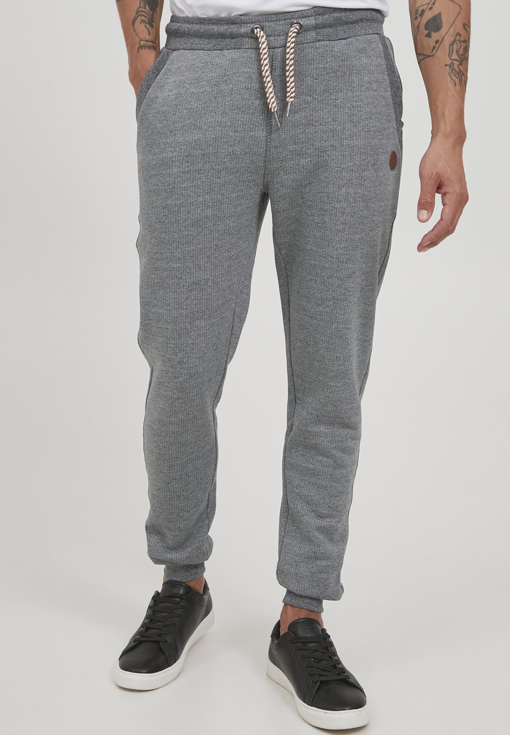Тренировочные брюки Solid, серый