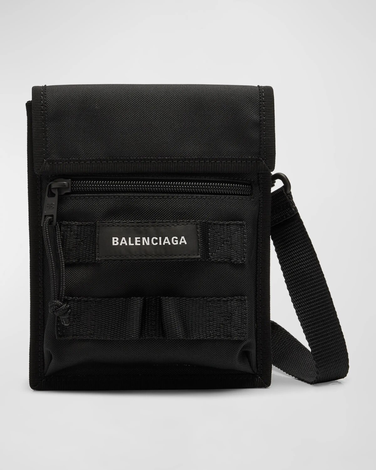 

Мужская нейлоновая армейская сумка с ремешком Balenciaga, цвет 1000 Black