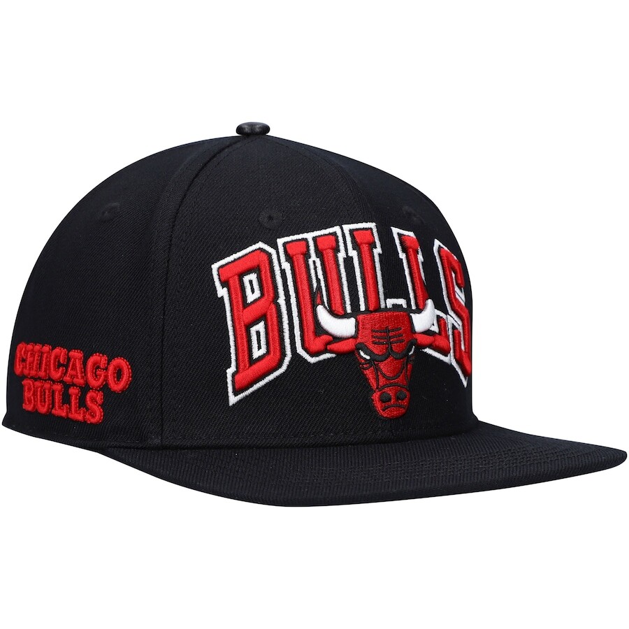 

Бейсболка Pro Standard Chicago Bulls, черный