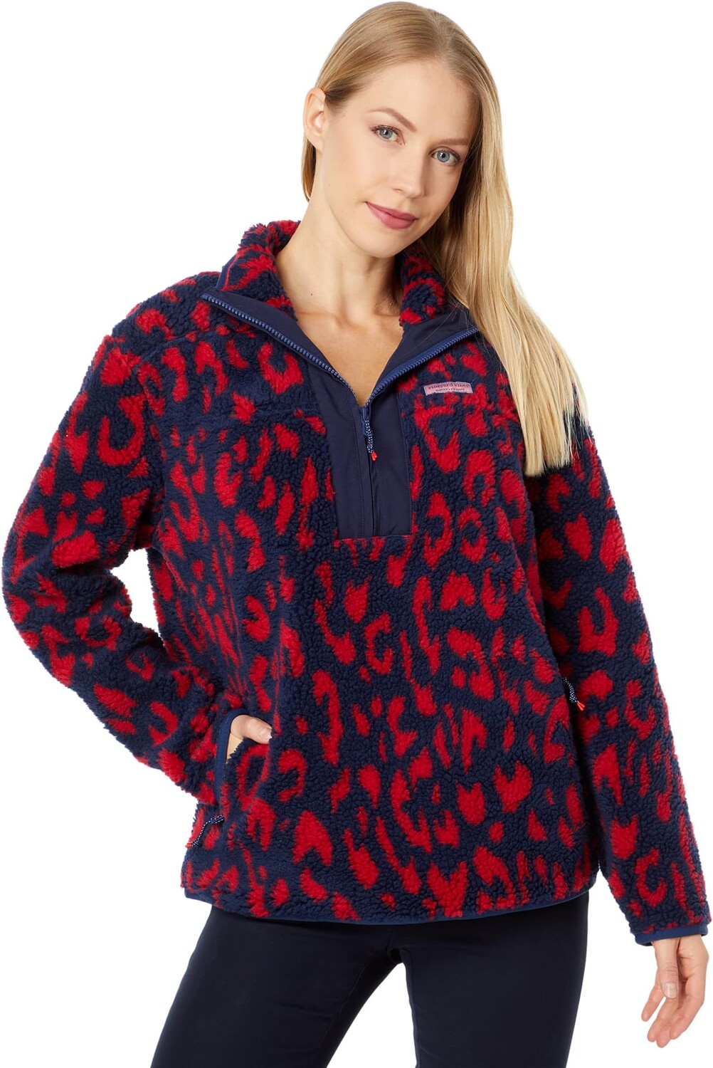 

Толстовка Falling For Leopard Supershep Vineyard Vines, цвет Leopard/Deep Bay/Red