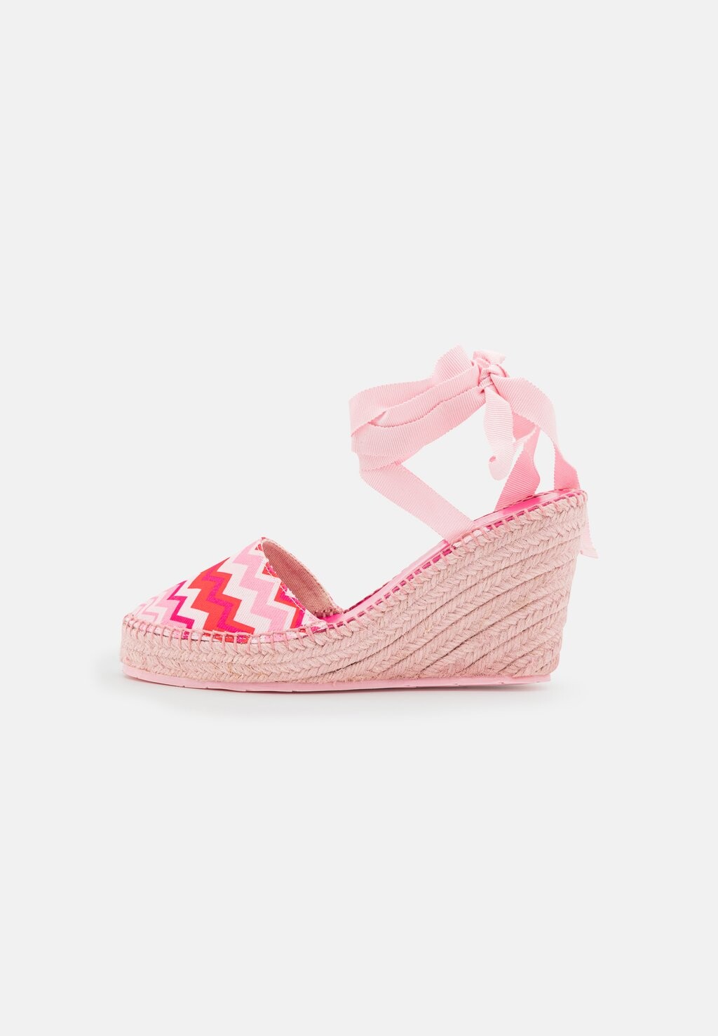 

Босоножки на каблуке Missoni, шеврон розового оттенка