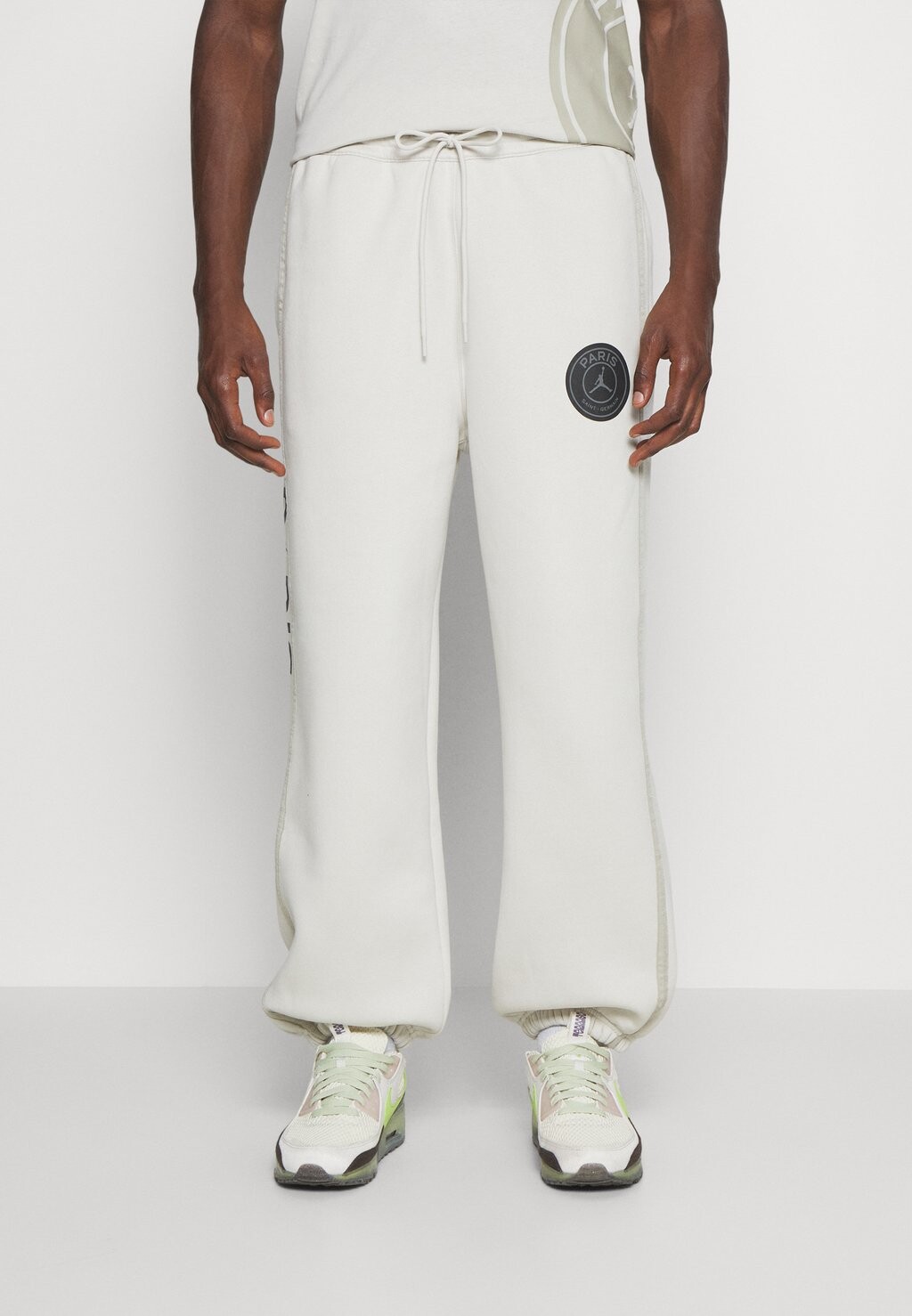 

Team БРЮКИ JORDAN X PARIS ST GERMAIN Nike, светлый костяной/черный