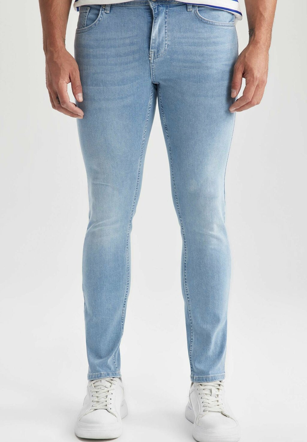 

Джинсы Slim fit DeFacto