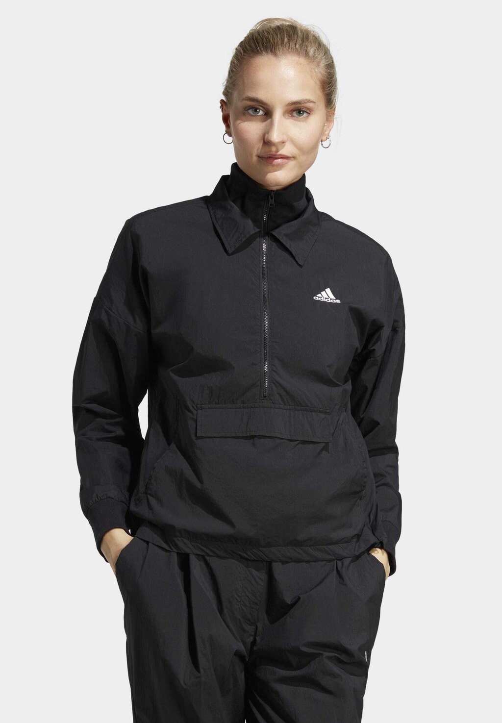 

Спортивная куртка Adidas, черный
