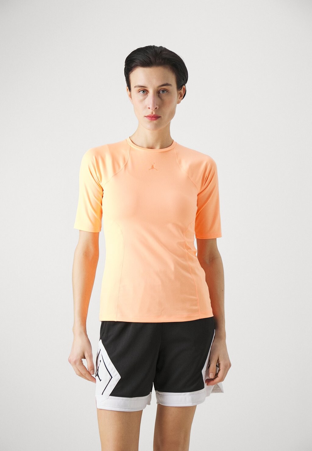 

Спортивная футболка Jordan, цвет orange pulse