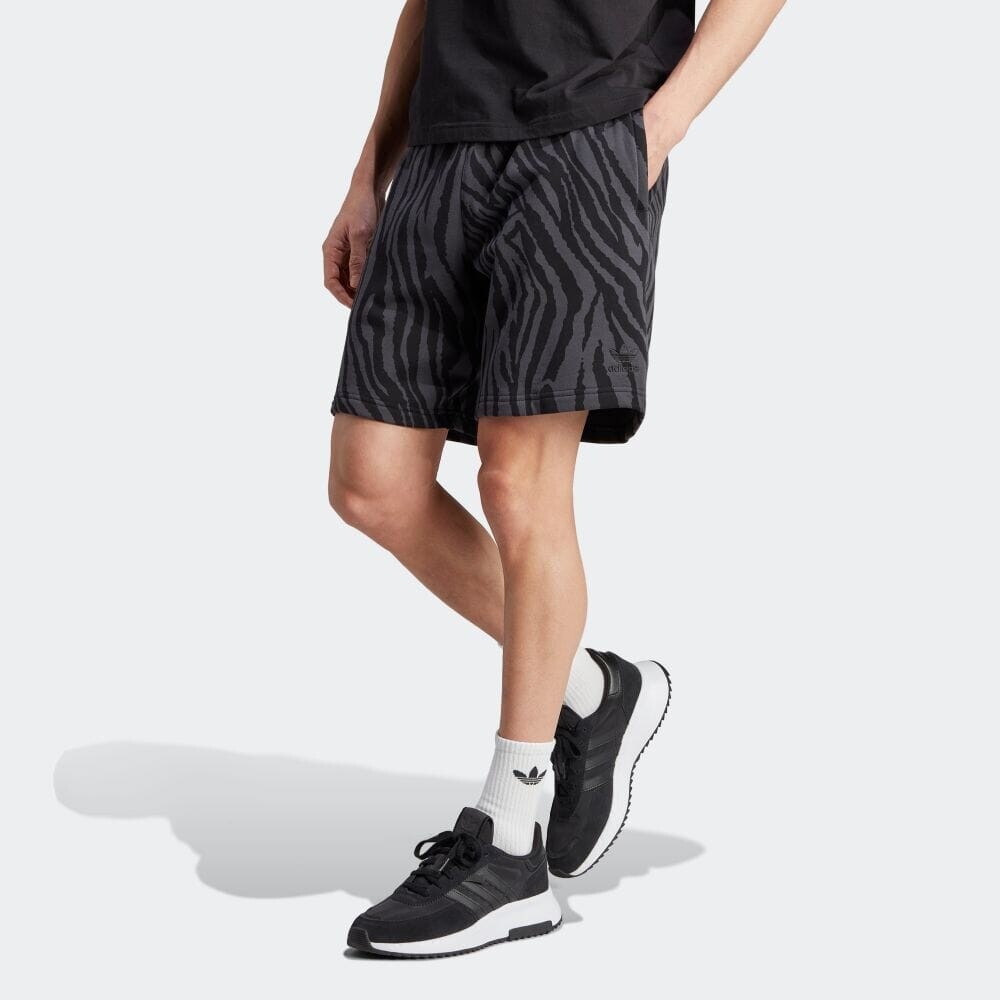 

Шорты Adidas IJ5600