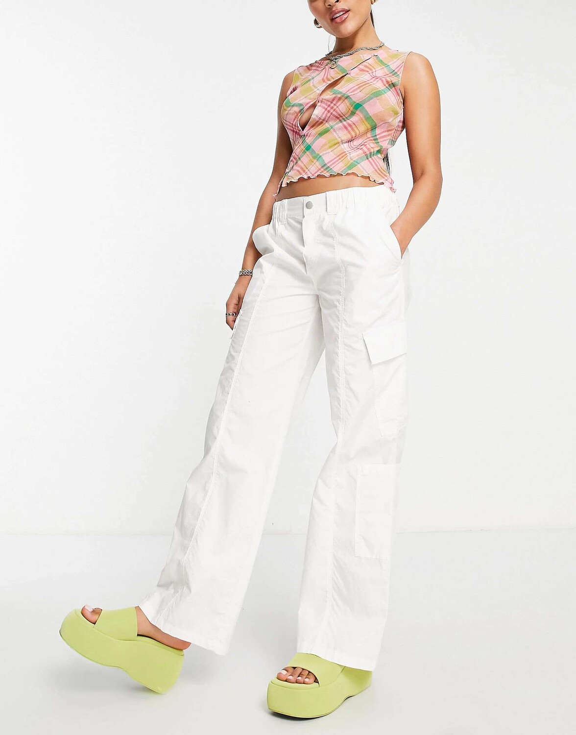 Белые брюки карго с низкой посадкой ASOS 00's