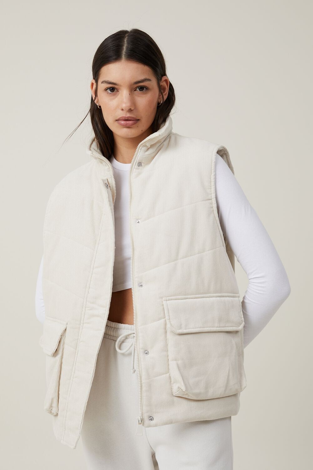 

Шнуровой жилет Cotton On