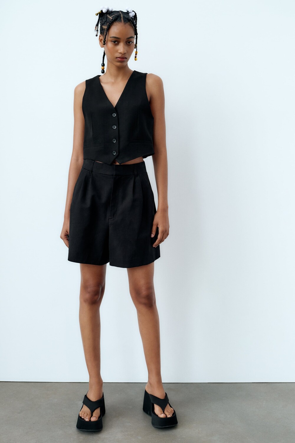 

Льняные шорты Zara, черный