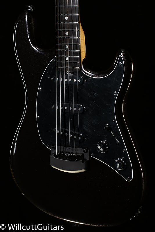 

Электрогитара Ernie Ball Music Man Cutlass HT SSS Trem Midnight Rider
