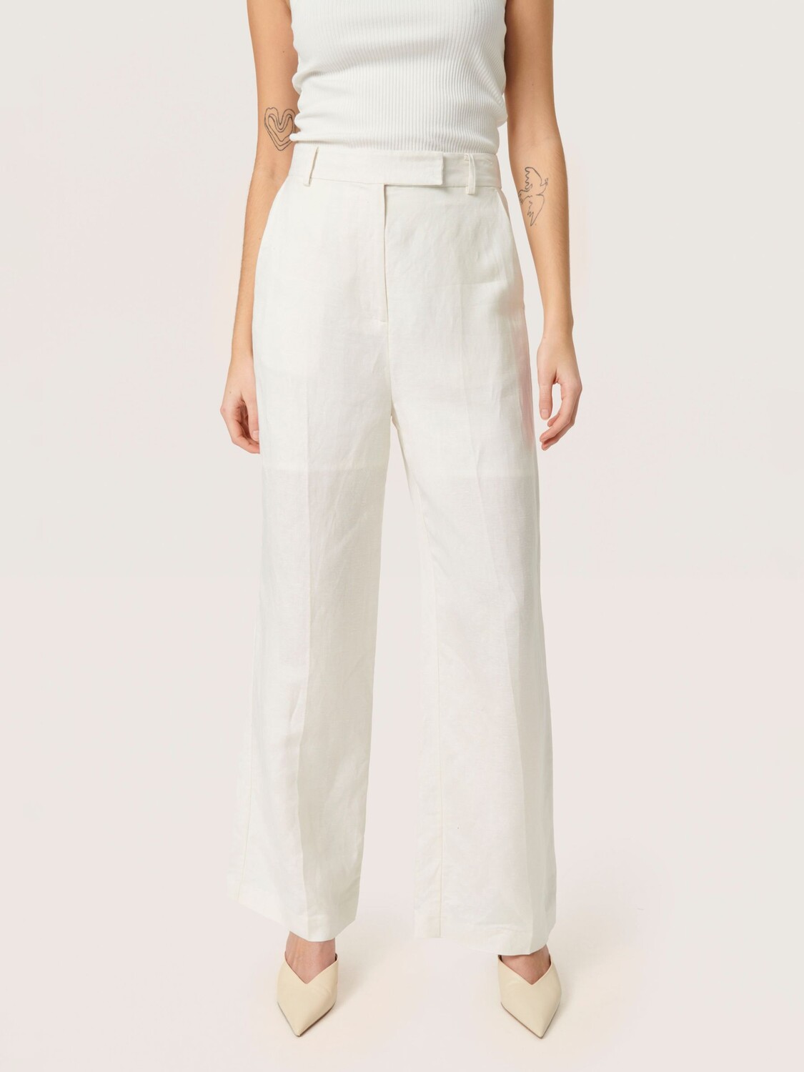 

Широкие костюмные брюки Soaked In Luxury Kimina, цвет Whisper White