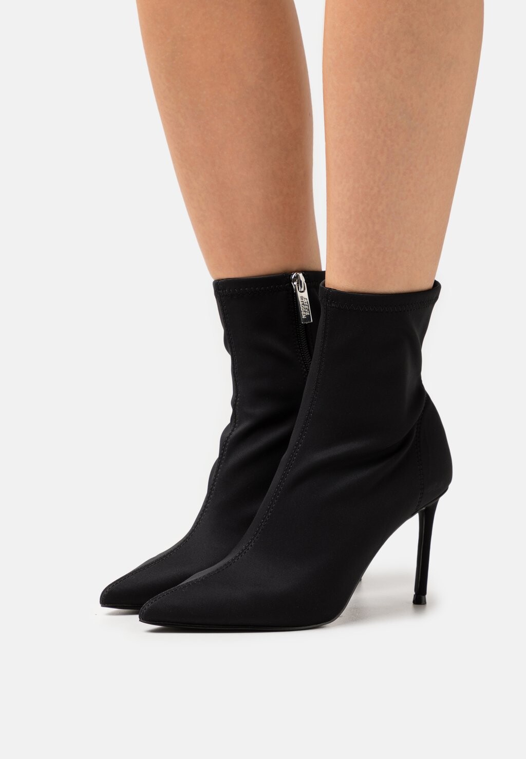 

Ботильоны Steve Madden, черный
