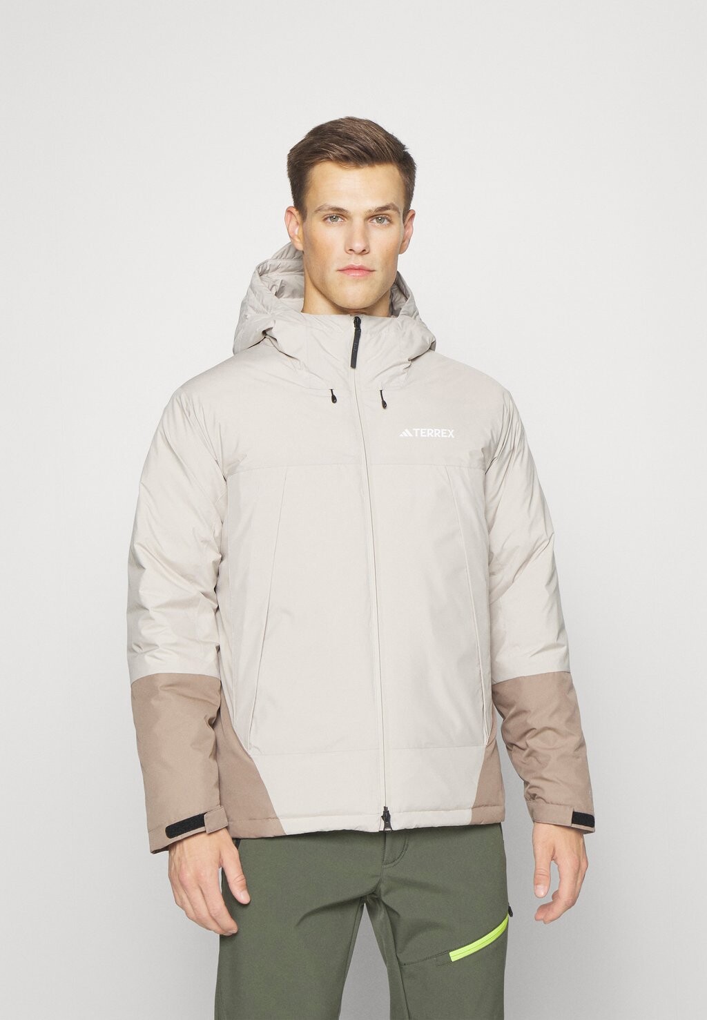 

Куртка Adidas Terrex COLD RDY MIDWEIGHT, цвет beige/chalky brown/white