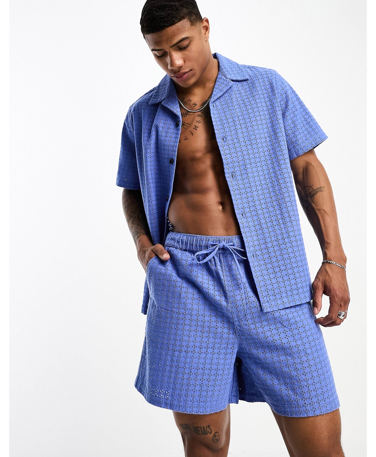 

Укороченные синие шорты с вышивкой ASOS DESIGN co-ord