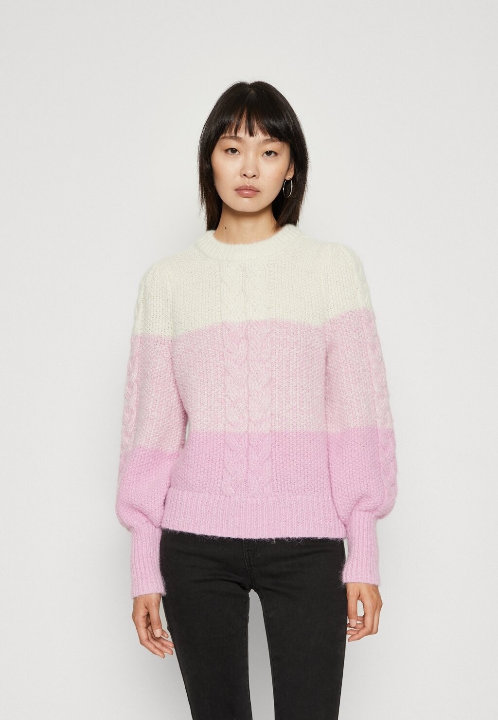 

Свитшот Vero Moda VMDAIQUIRI O NECK, цвет birch/pastel lavender
