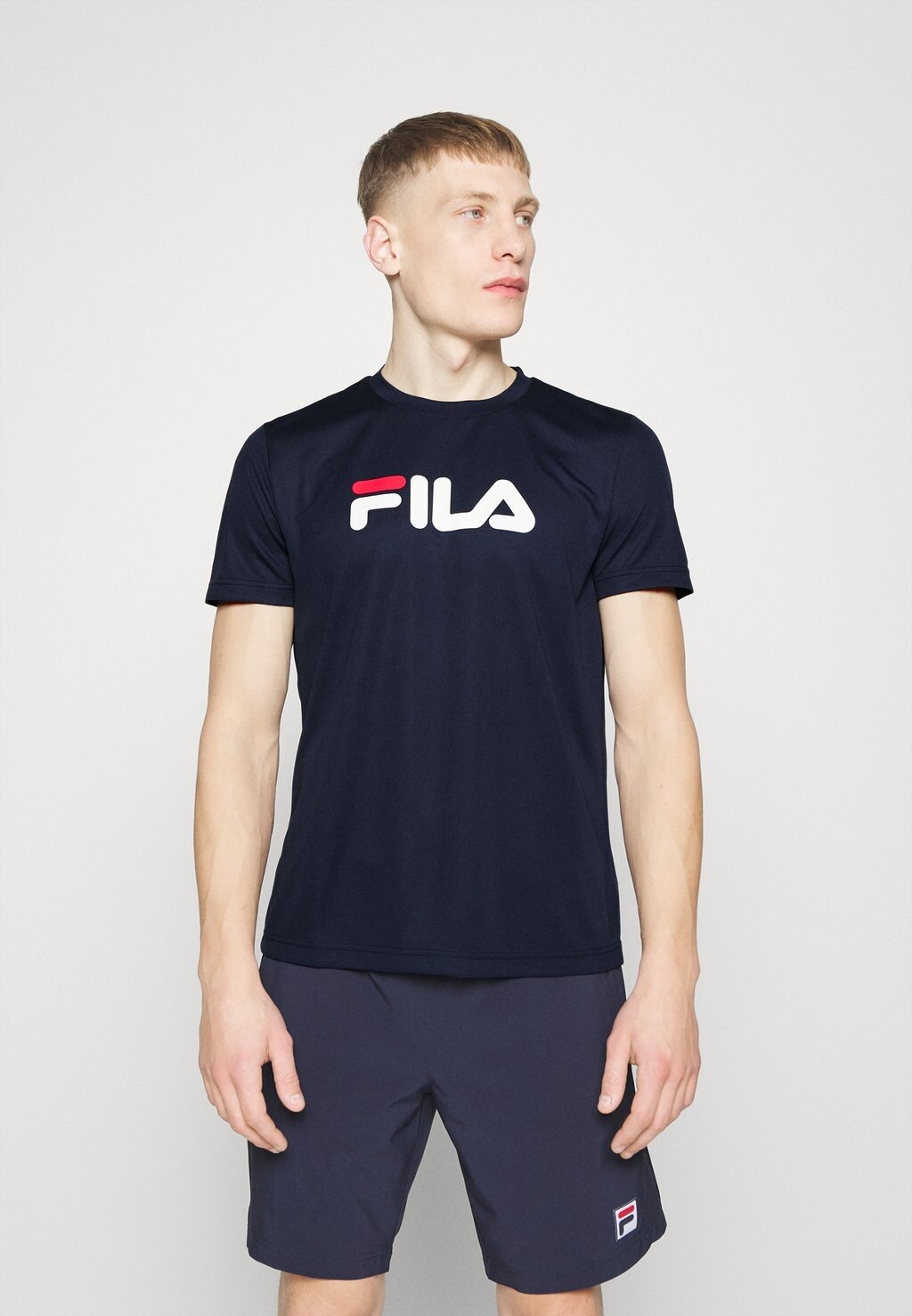

Футболка Fila