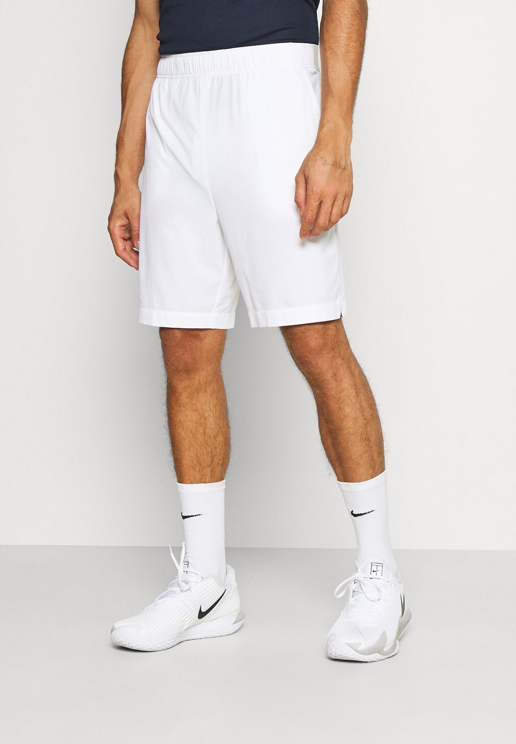 

Спортивные шорты Lacoste