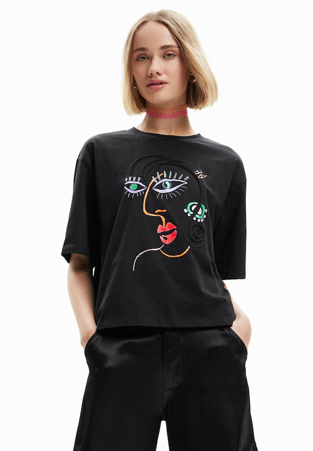 

Футболка с принтом Desigual, черный