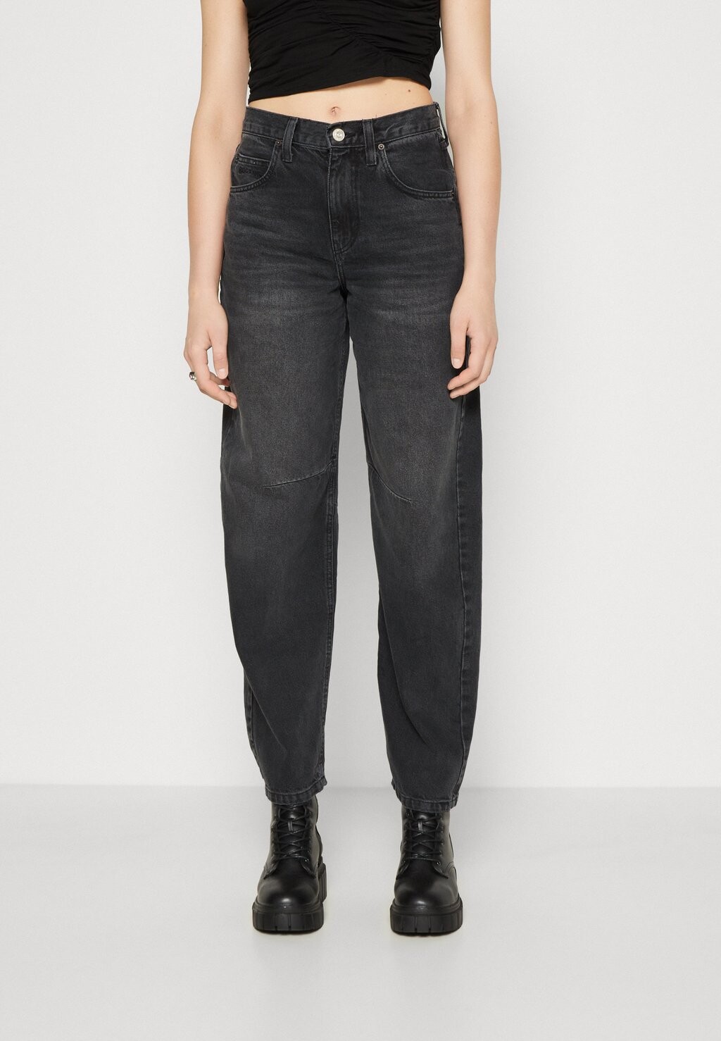 

Джинсы свободного кроя BDG Urban Outfitters