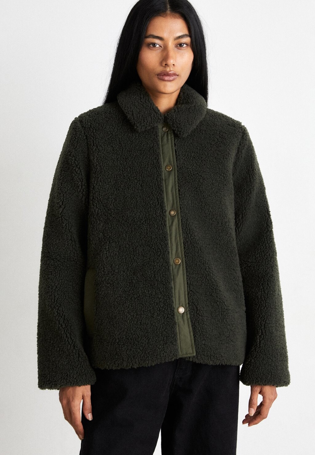 

Зимняя куртка LUNDY Barbour, оливковый, Черный
