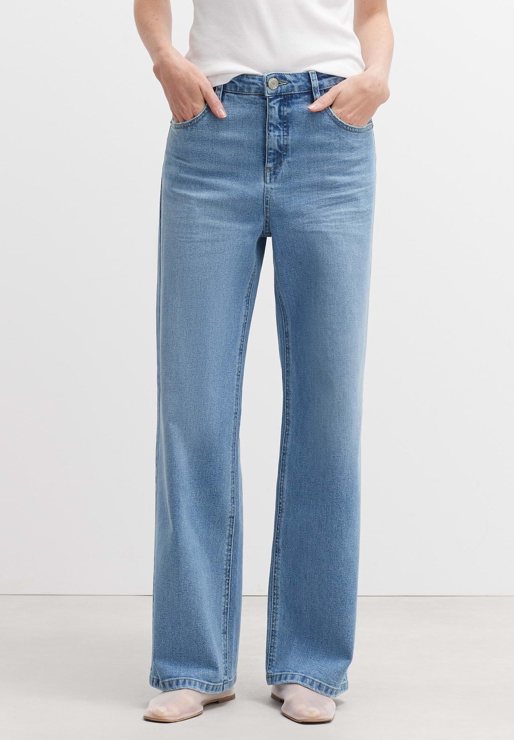 цена Расклешенные джинсы MARLI Opus, цвет light sea blue
