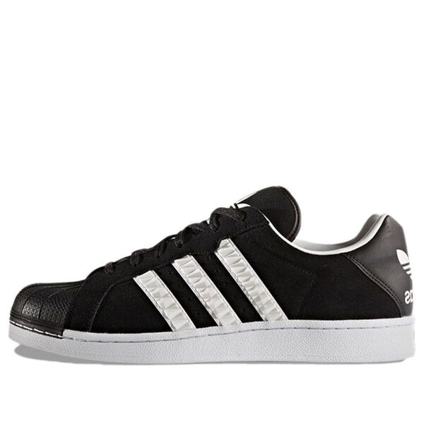 

Кроссовки оригинальные ultrastar Adidas, черный