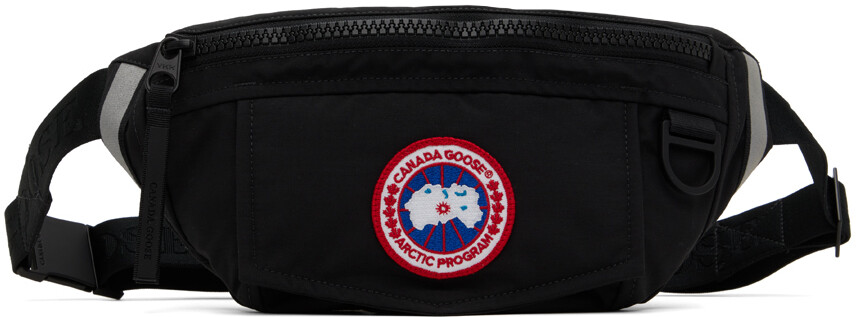 

Черная поясная сумка Canada Goose