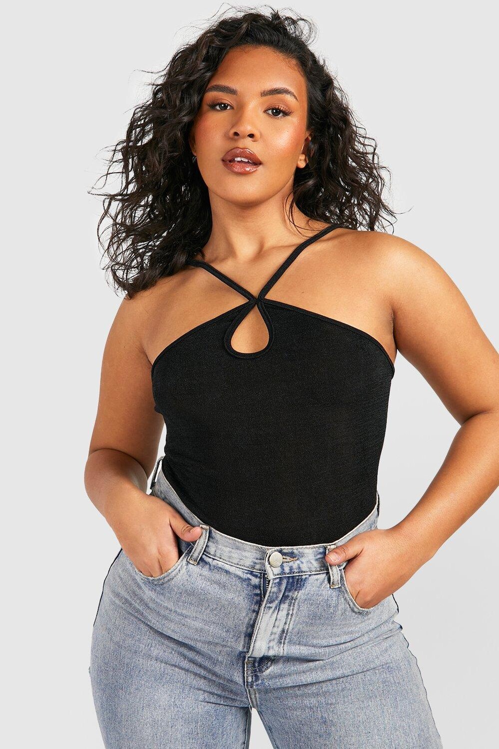 

Боди plus с бретелькой на бретельках и замочной скважиной Boohoo, черный