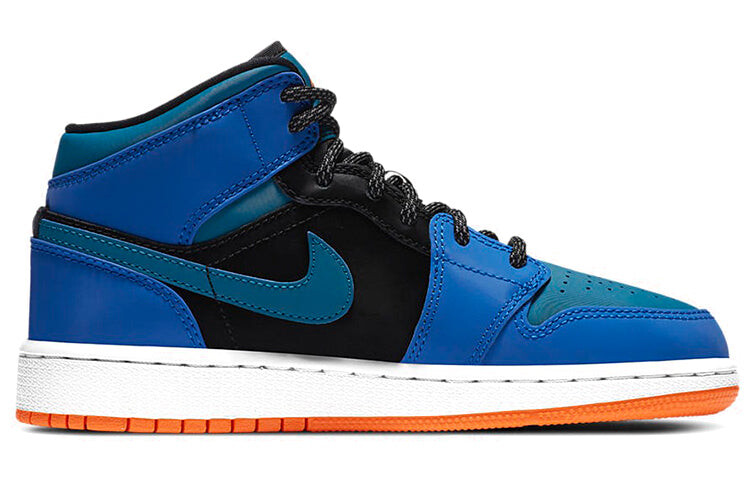 

Кроссовки Air Jordan 1 Mid