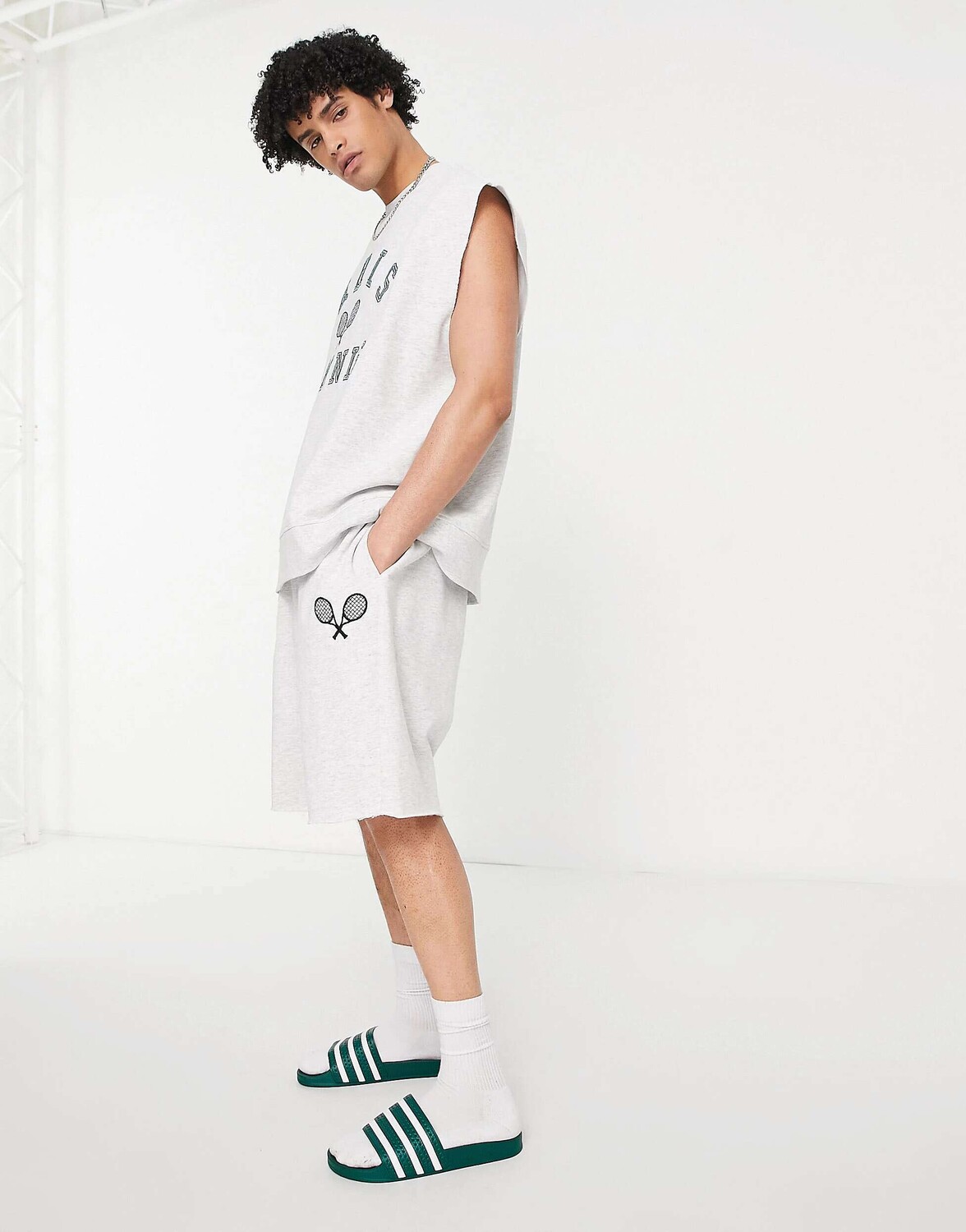 

Серые меланжевые шорты Topman Extreme Oversized с теннисным принтом