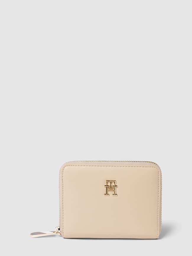 

Кошелек с деталью лейбла модель "МАК" Tommy Hilfiger, песочный