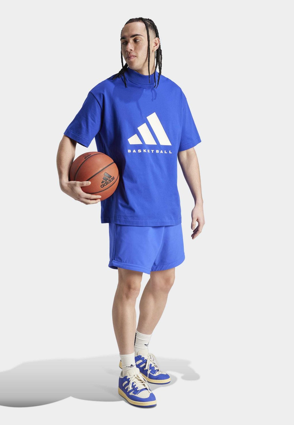 Футболка с принтом BASKETBALL CREW adidas Originals, цвет lucid blue