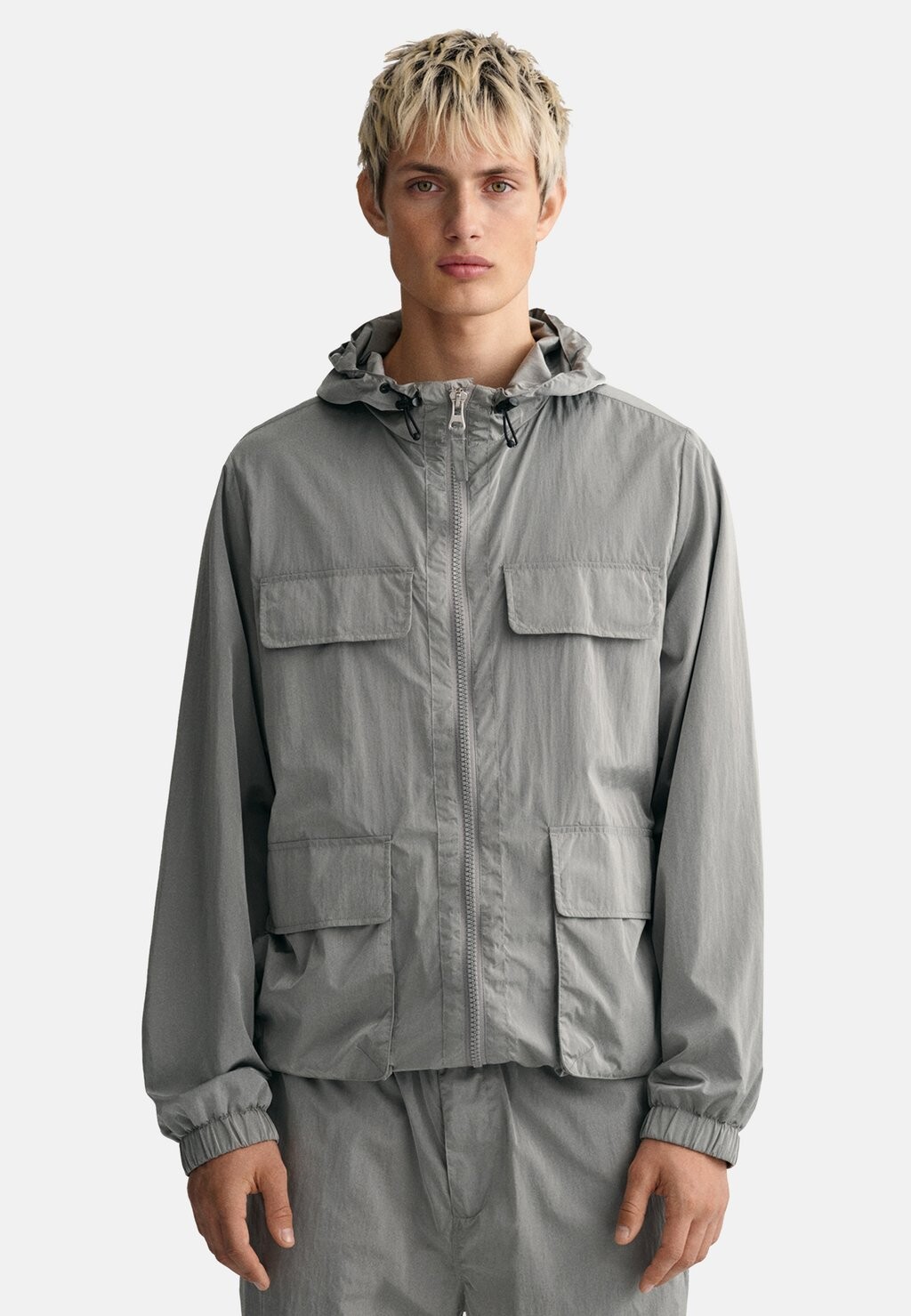 

Демисезонная куртка GANT, серый