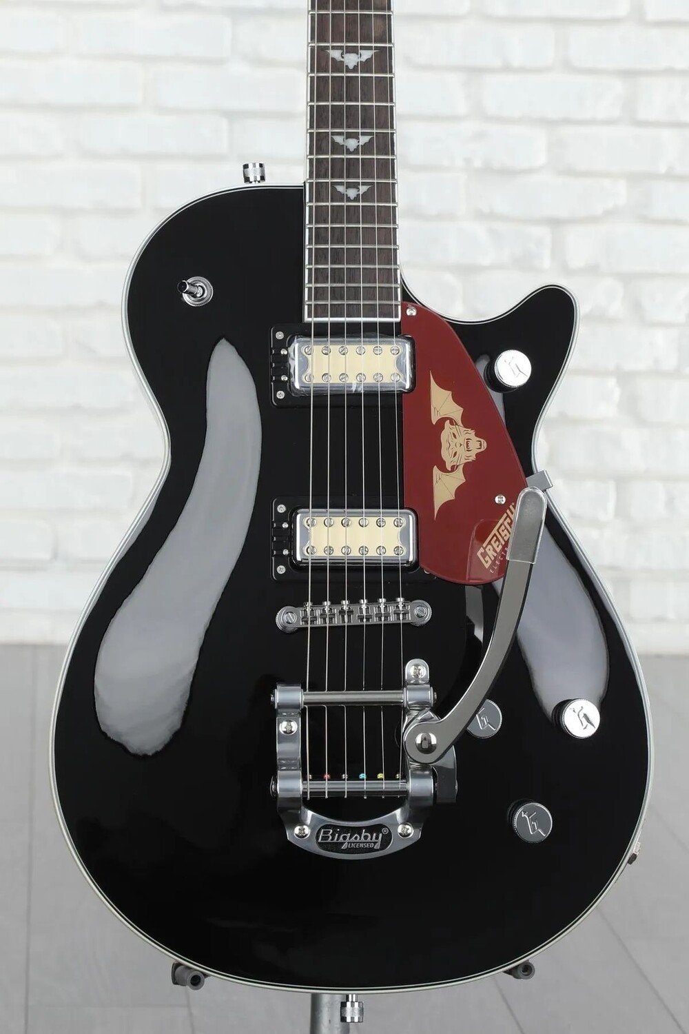 

Gretsch G5230T Nick 13 Signature Electromatic Tiger Jet с электрогитарой Bigsby - черный с накладкой лаврового грифа