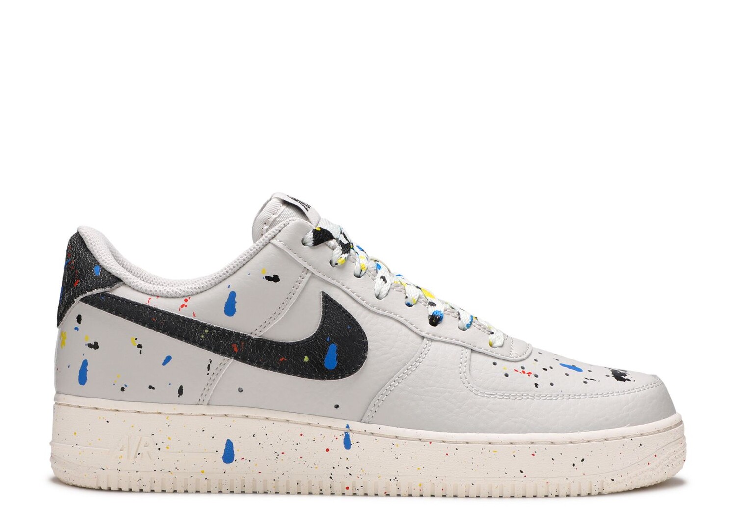 

Кроссовки Nike Air Force 1 '07 Lv8 'Paint Splatter - Light Bone', белый
