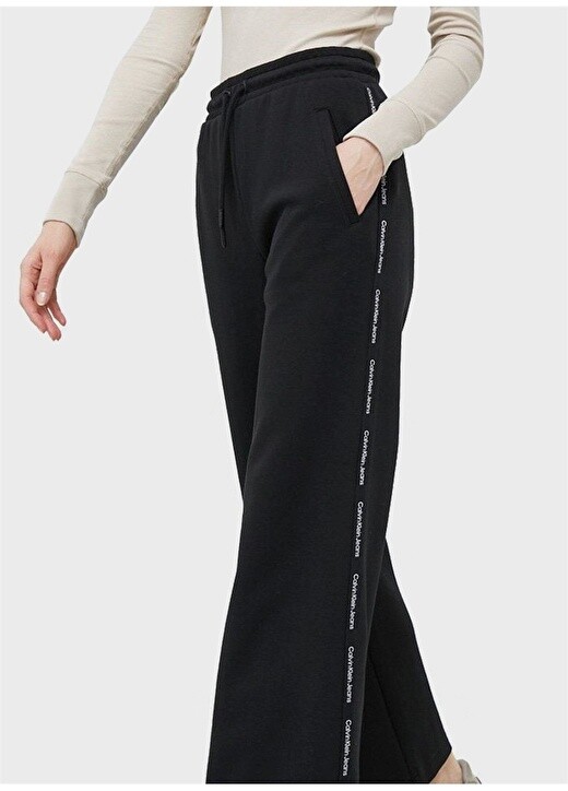 

Спортивные штаны Calvin Klein Jeans