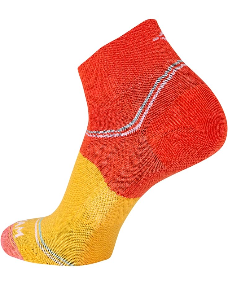 

Носки Wigwam Surpass Lightweight Quarter, цвет Red/Orange