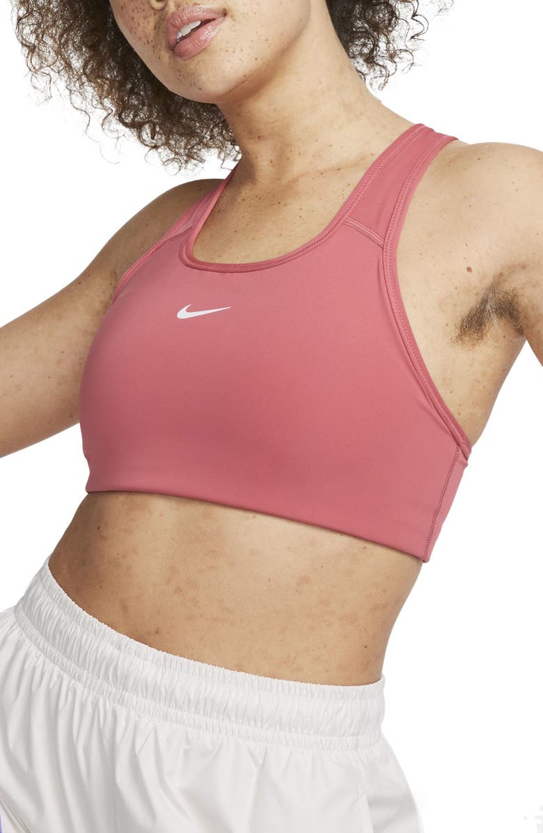 

Спортивное бра Swoosh Dri-FIT со спиной-борцовкой NIKE