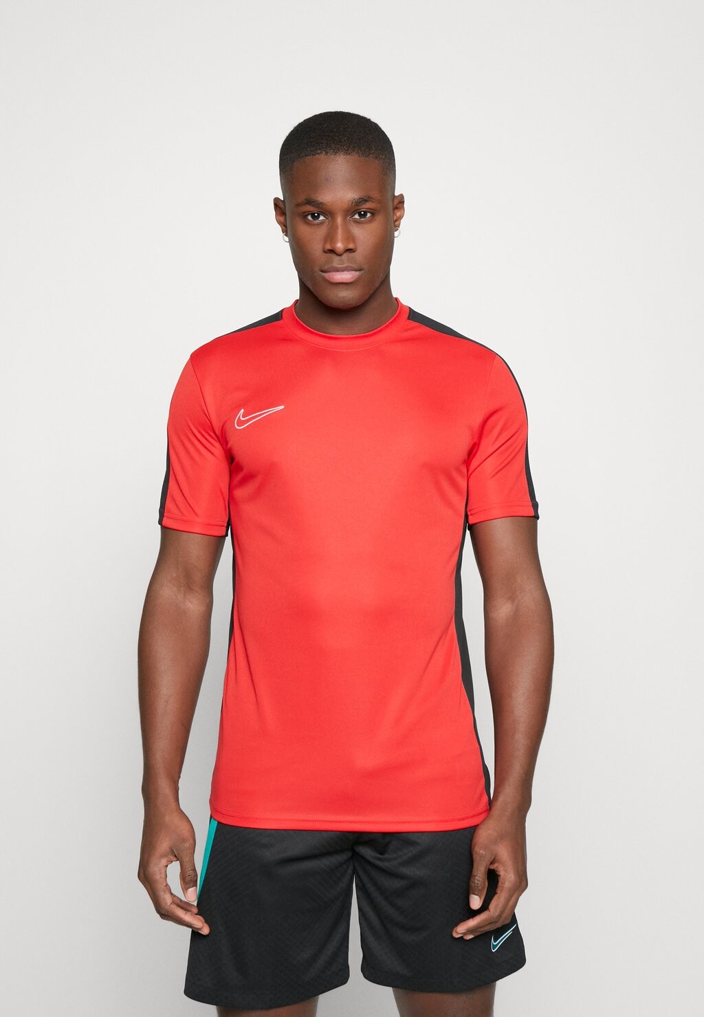 

Футболка Nike