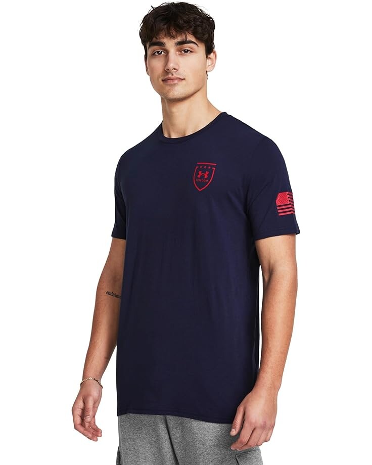 

Футболка Under Armour Freedom Graphic, цвет Midnight Navy/Red