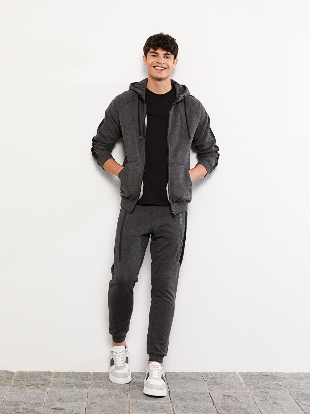 

Мужские спортивные штаны узкого кроя LCW Casual, антрацит меланж