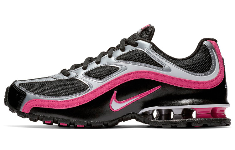 

Nike Кроссовки для женщин