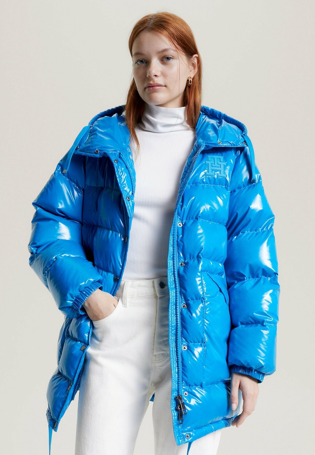 

Зимнее пальто Md High Gloss Czu Tommy Hilfiger, цвет cerulean aqua