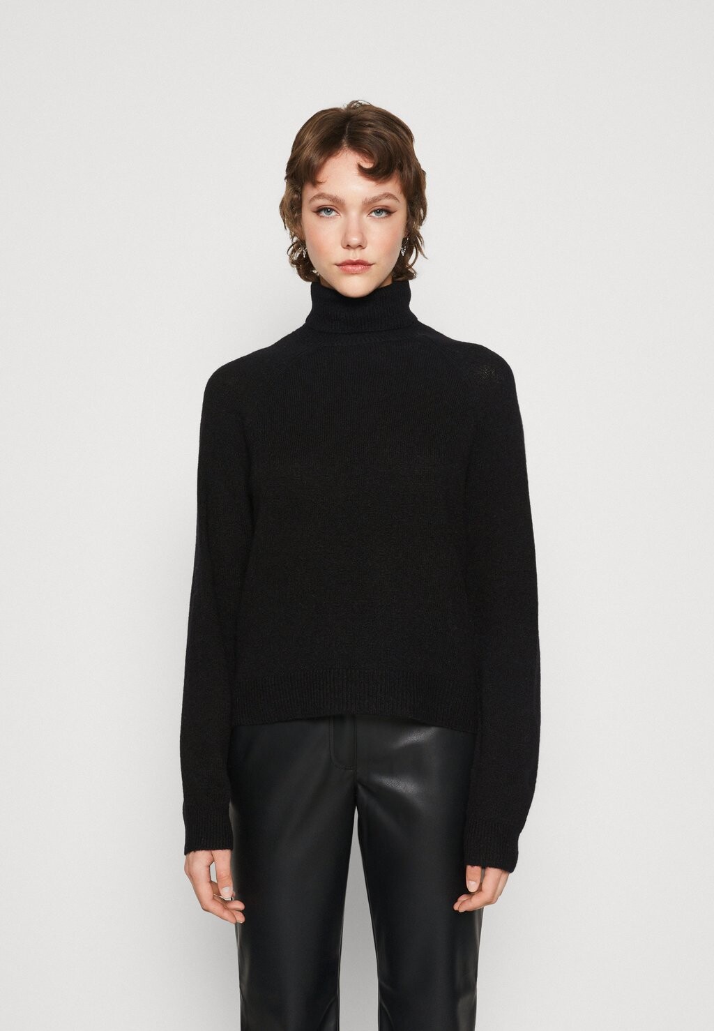 

Свитер JULIANA ROLLNECK Pieces, черный