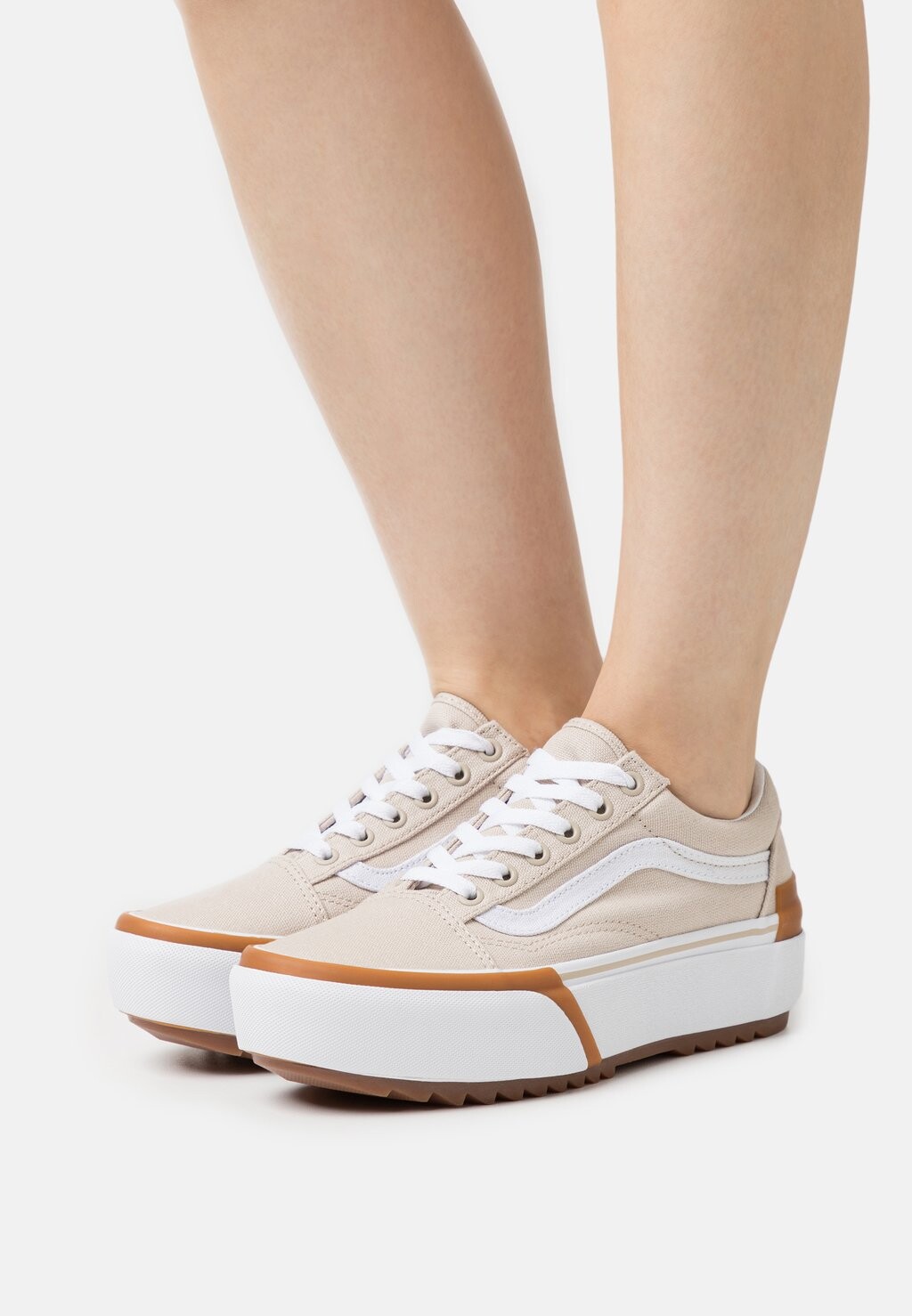 

Кроссовки Vans