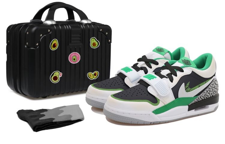 

Женские баскетбольные кроссовки Jordan Legacy 312 Vintage