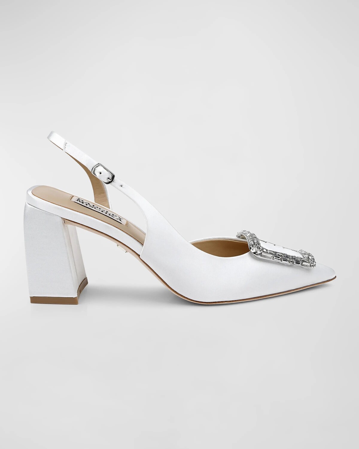 

Туфли Adaline с блестящей пряжкой и пяткой на пятке Badgley Mischka, цвет Soft White