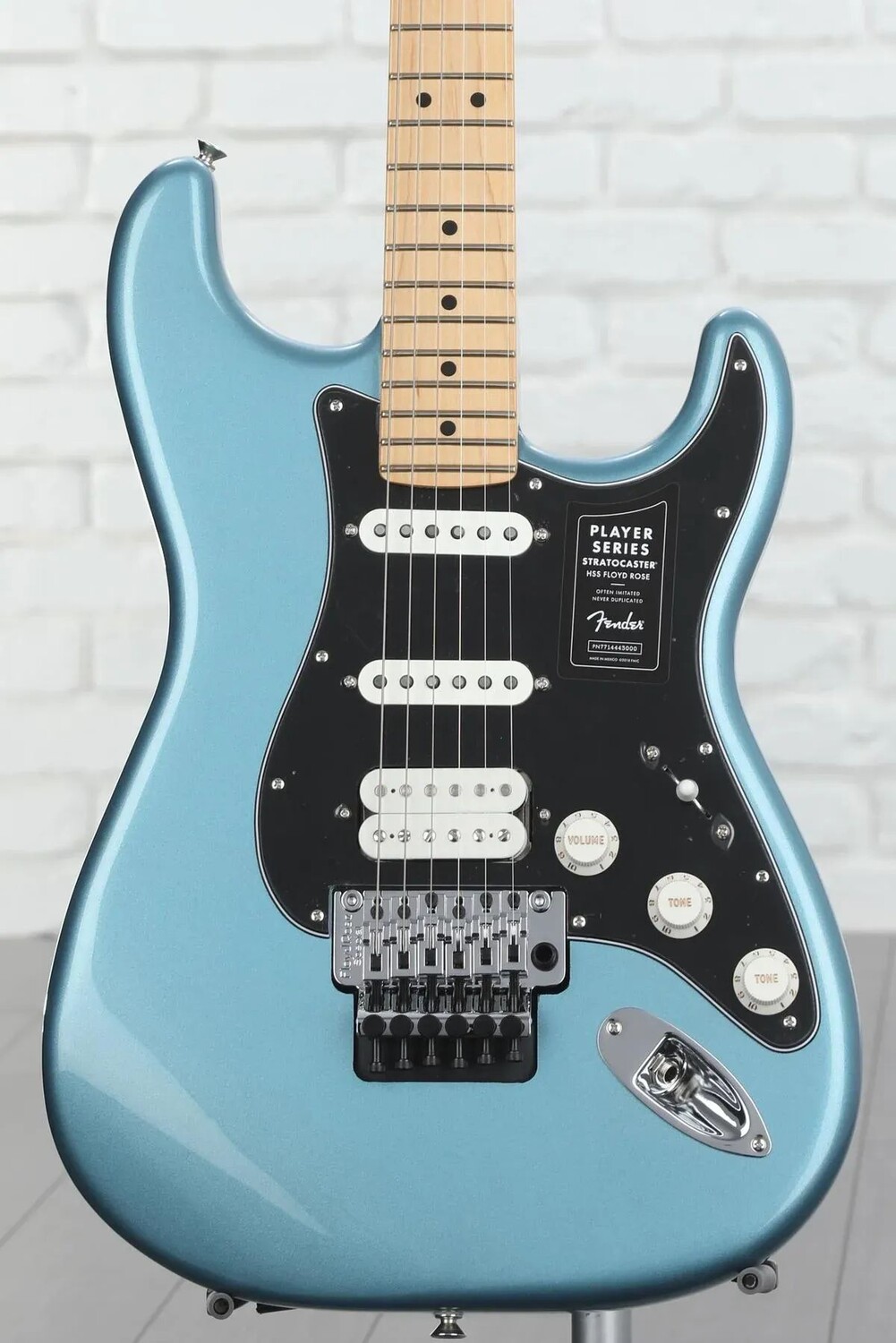 

Fender Player Stratocaster HSS с Floyd Rose — Tidepool с кленовой накладкой