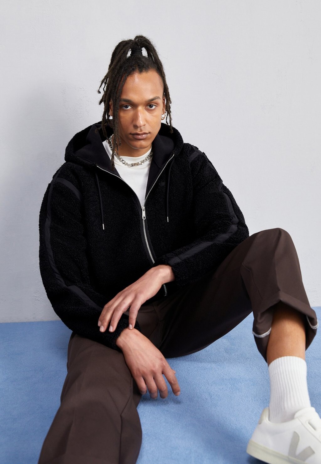 

Зимняя куртка adidas Originals, черный
